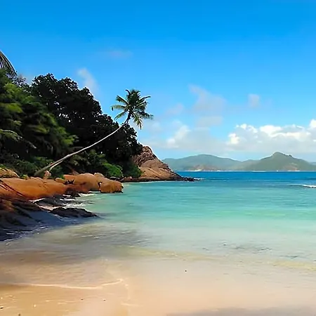 La Digue Island Bungalow