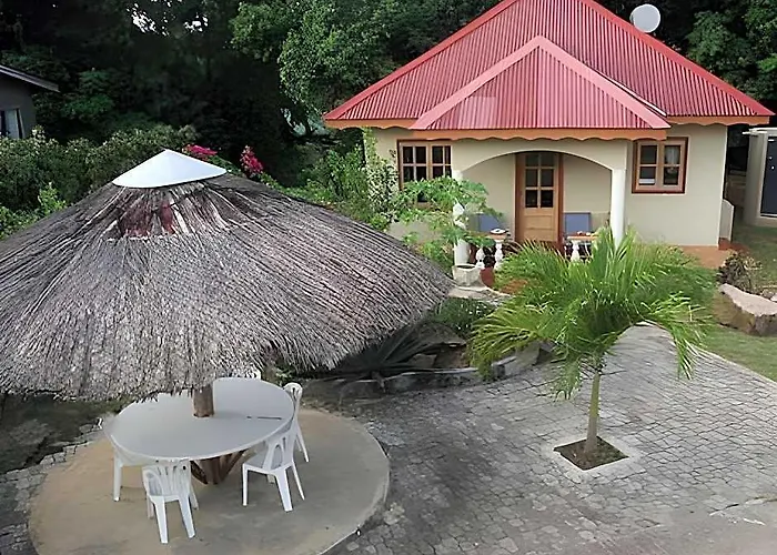 La Digue Island 4*